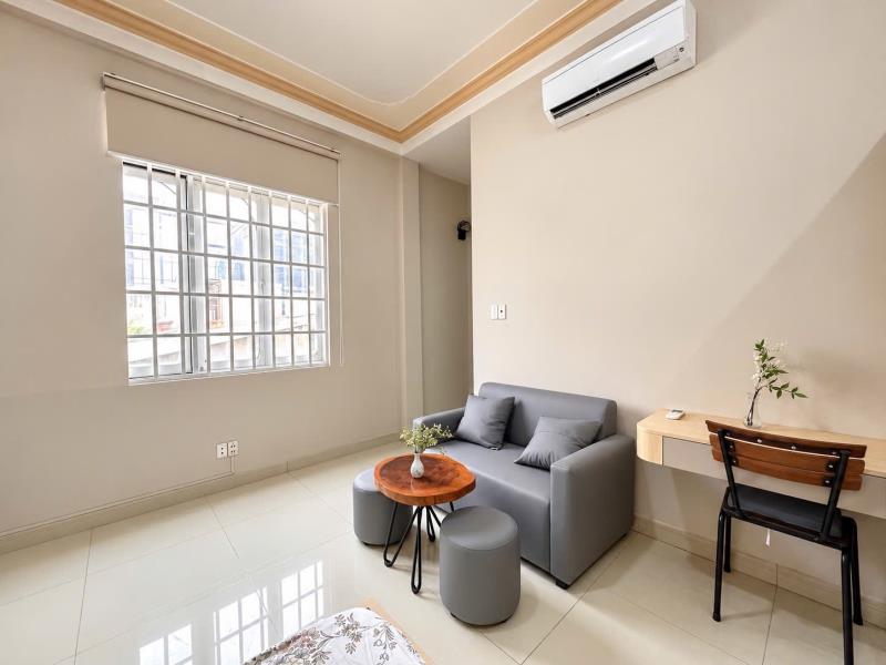 Khai trương căn hộ cửa sổ trời máy giặt riêng đường tân cảng gần ftu, uth, hutech - Ảnh 2