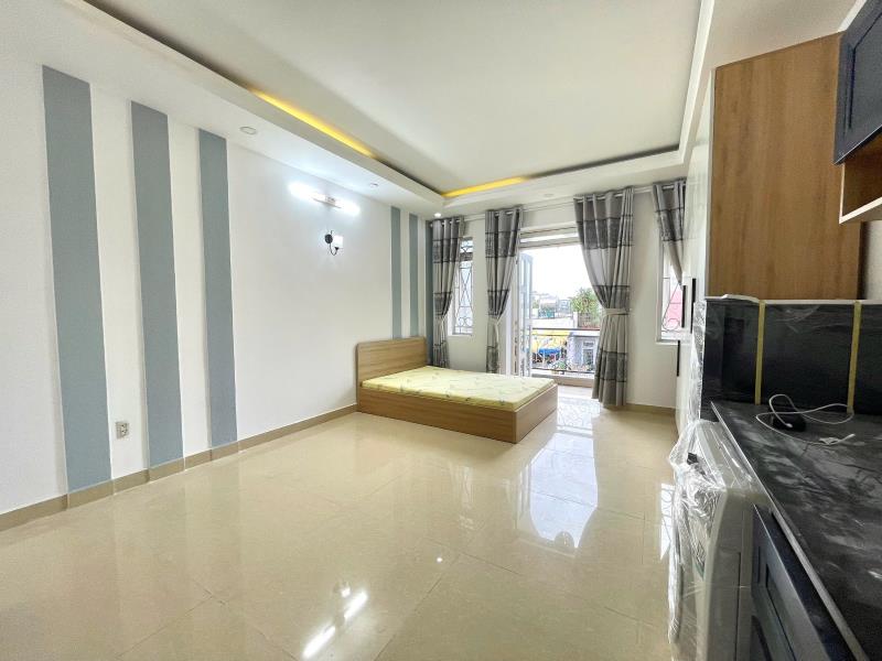 Cho thuê phòng trọ ban công full nội thất đường nguyên hồng gần ufm, hàng xanh,uef,hutech - Ảnh 3