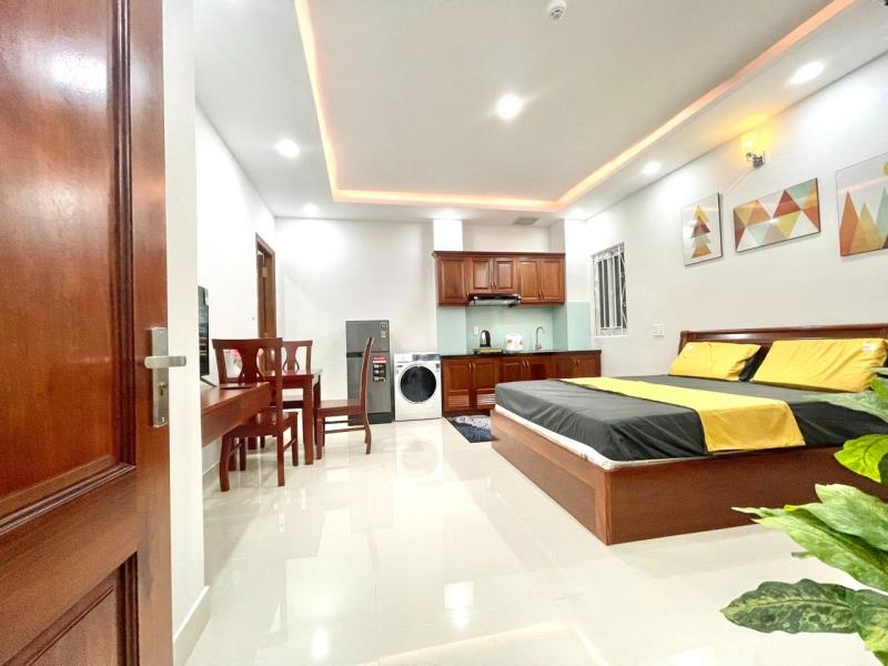 Phòng đẹp thoáng full tiện nghi ngay hoàng sa tân bình