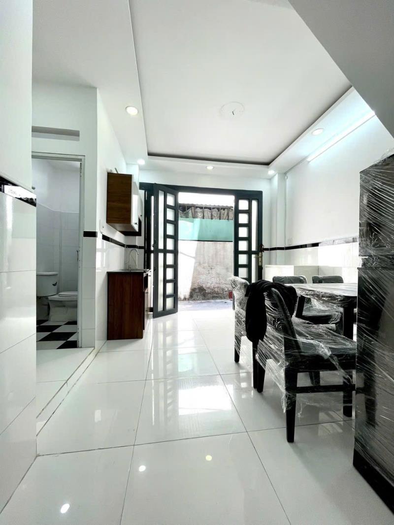 ​🛑 Hiếm có khó tìm! cho thuê nhà nguyên căn 3pn full nội thất a-z – nguyễn trãi quận 5 cách mặt tiền đúng 1 căn! 🛑 ​📍 vị trí đắc địa: đường nguyễn trãi, p.3, quận 5 (ngay đoạn kinh doanh thời trang