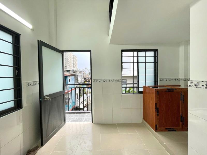Gác - ban công- mới tinh- ở được 4 người, - Ảnh 4