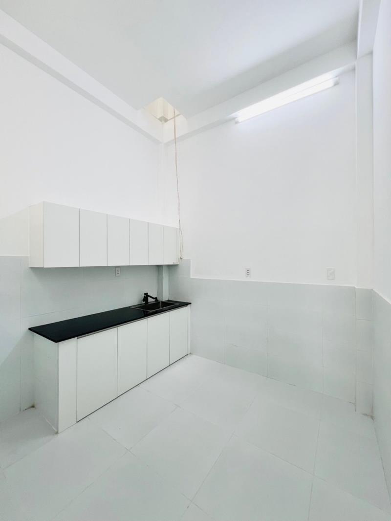 Bán nhà mới 34m2 mặt tiền | đường 8m | trung tâm q8 | nhỉnh 4 tỷ - Ảnh 2