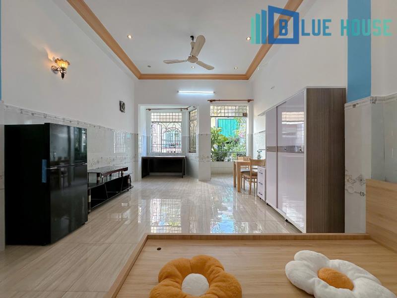 🔥 Căn hộ cực rộng có ban công siêu thoáng | trang bị đầy đủ nội thất | ni sư huỳnh liên - tân bình - Ảnh 2