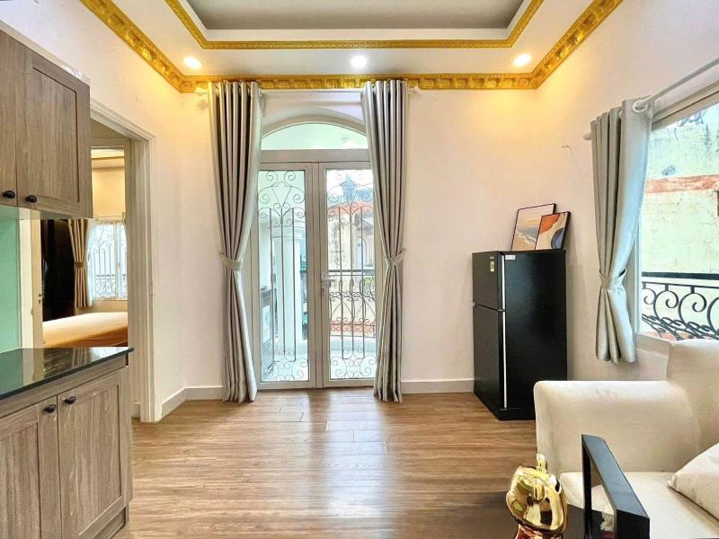 Căn hộ ban công 1 phòng ngủ 40m2 gân quận 1, quận 3, ngã tư phú nhuận_công viên gia định