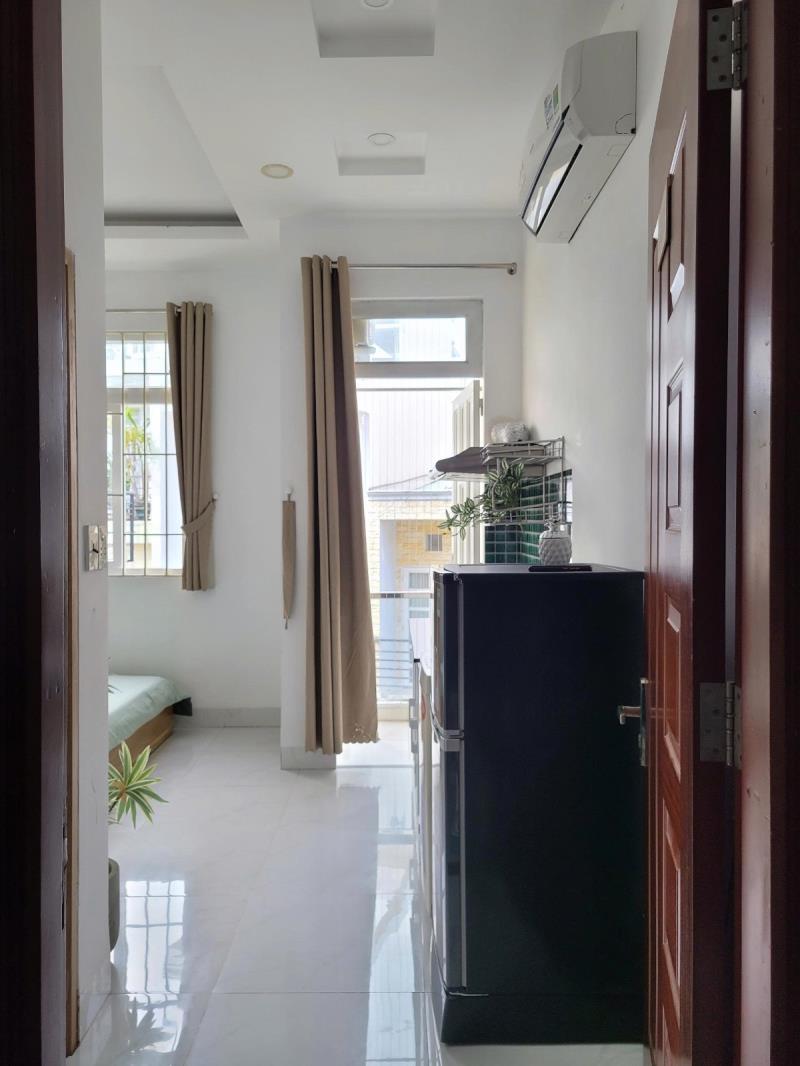 Cho thuê phòng trọ có ban công full nội thất 30m2 đường phan chu trinh gần uef, hutech , huflit , gtvt cùng nhiều tiện ích xung quanh