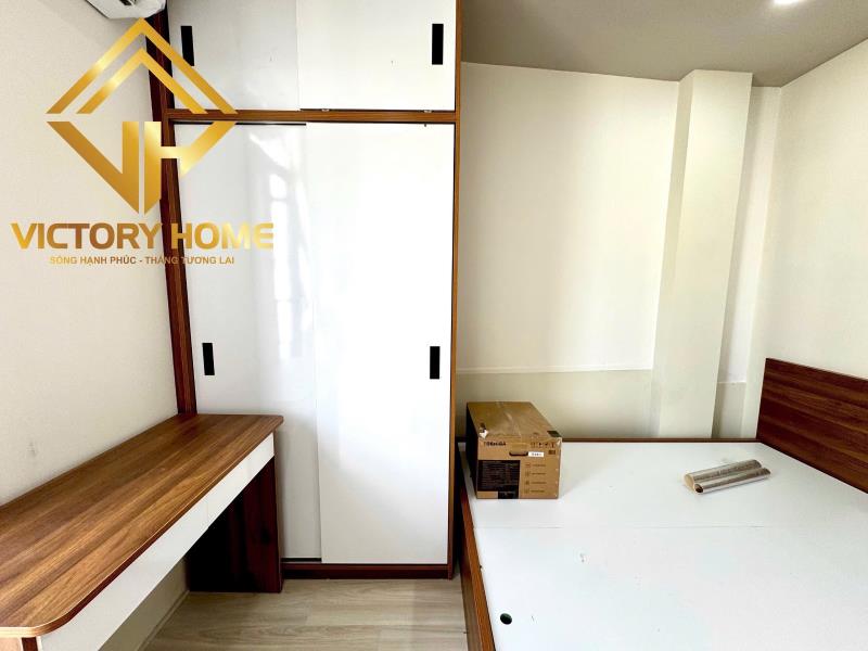 Căn hộ ban công lớn thoáng, máy giặt riêng, phòng khách rộng full nội thất ở phó đức chính gần chợ bà chiểu uef hutech hiu - Ảnh 3