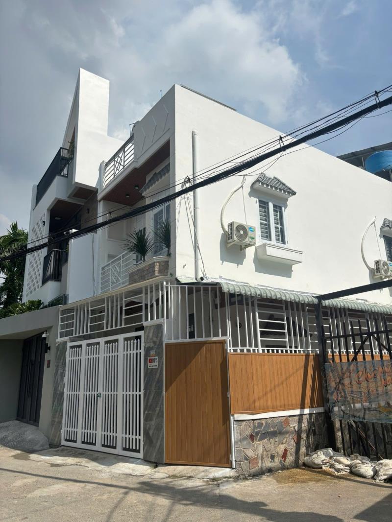 Lô góc 2 mặt hẻm hà huy giáp  ngang 6m - dt gần 70m2 - nhà mới full nội thất  hơn 4.x tỉ