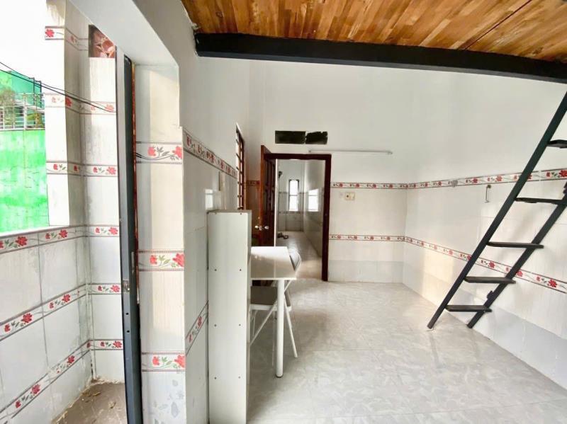 Trọ duplex có cửa sổ gần đại học công thương - đại học văn hiến ở được 2 - 3 người hỗ trợ dọn vào ở ngay - Ảnh 3