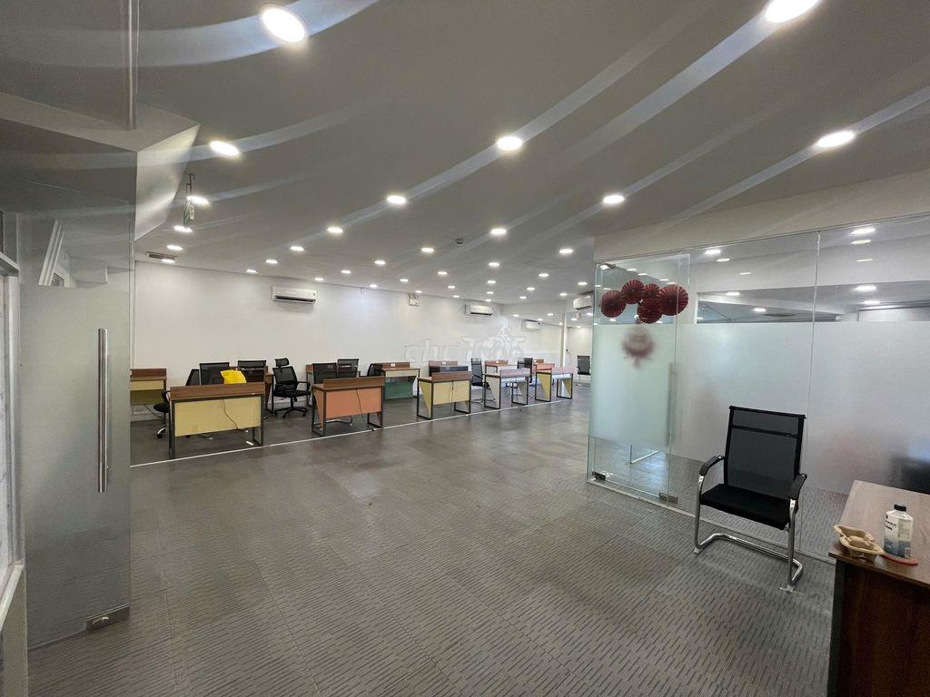 Văn phòng 115m2 giá 25 triệu tòa nhà út tịch, tân bình gần sân bay - Ảnh 4