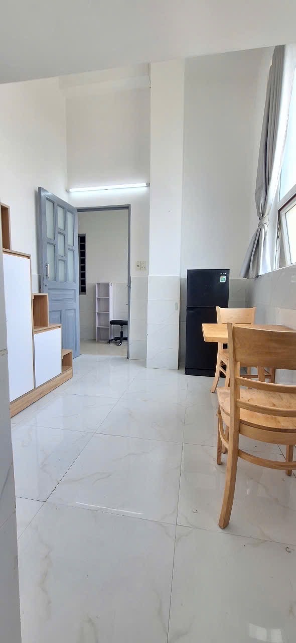 Phòng gác giá tốt gần văn hiến – thoại ngọc hầu – âu cơ – ngã tư bốn xã