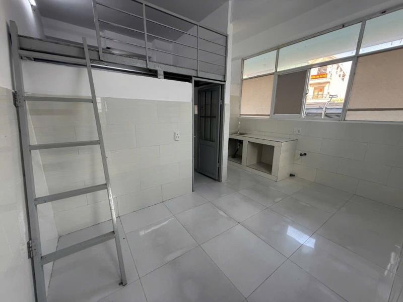 Phòng trọ gác gần đh công thương-gần aeon mall tân phú - celadon city