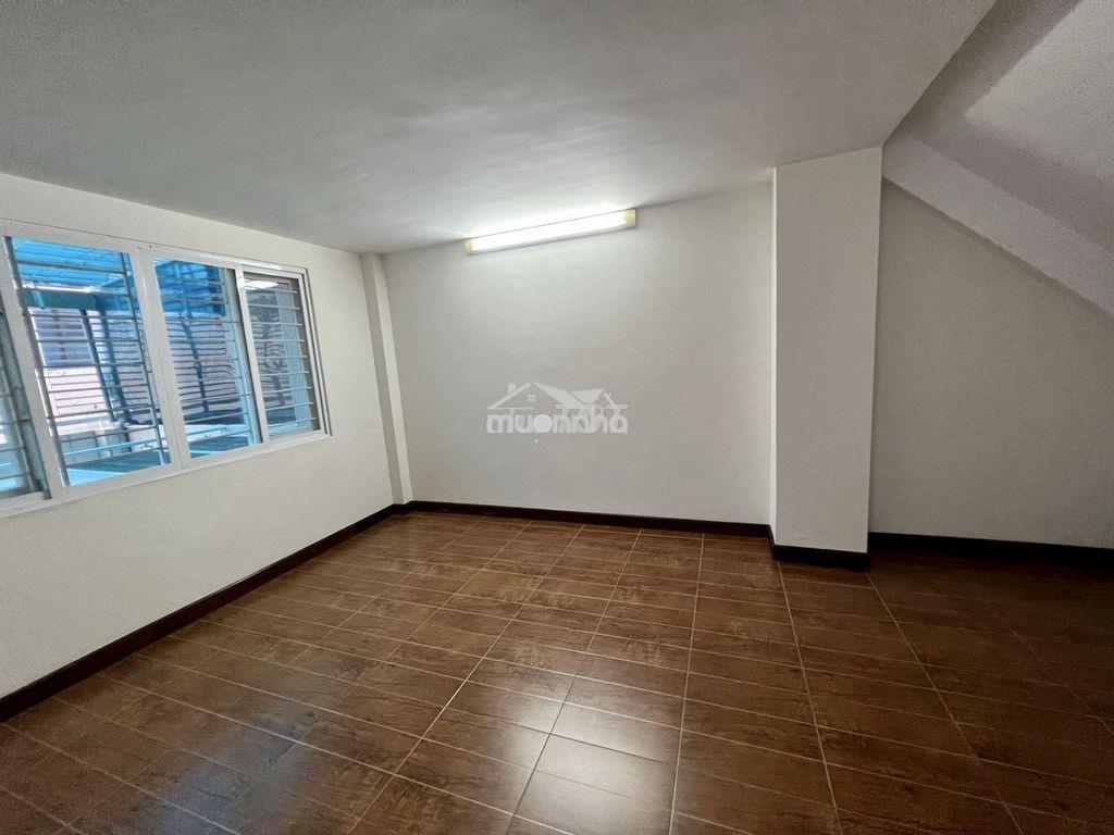 Nhà đường cộng hòa diện tích: 7x20m hầm trệt 3 lầu, có thang máy - Ảnh 4