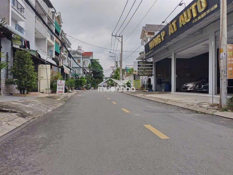 Bán đất tặng nhà mặt tiền linh tây-110m2-9,8 tỷ.