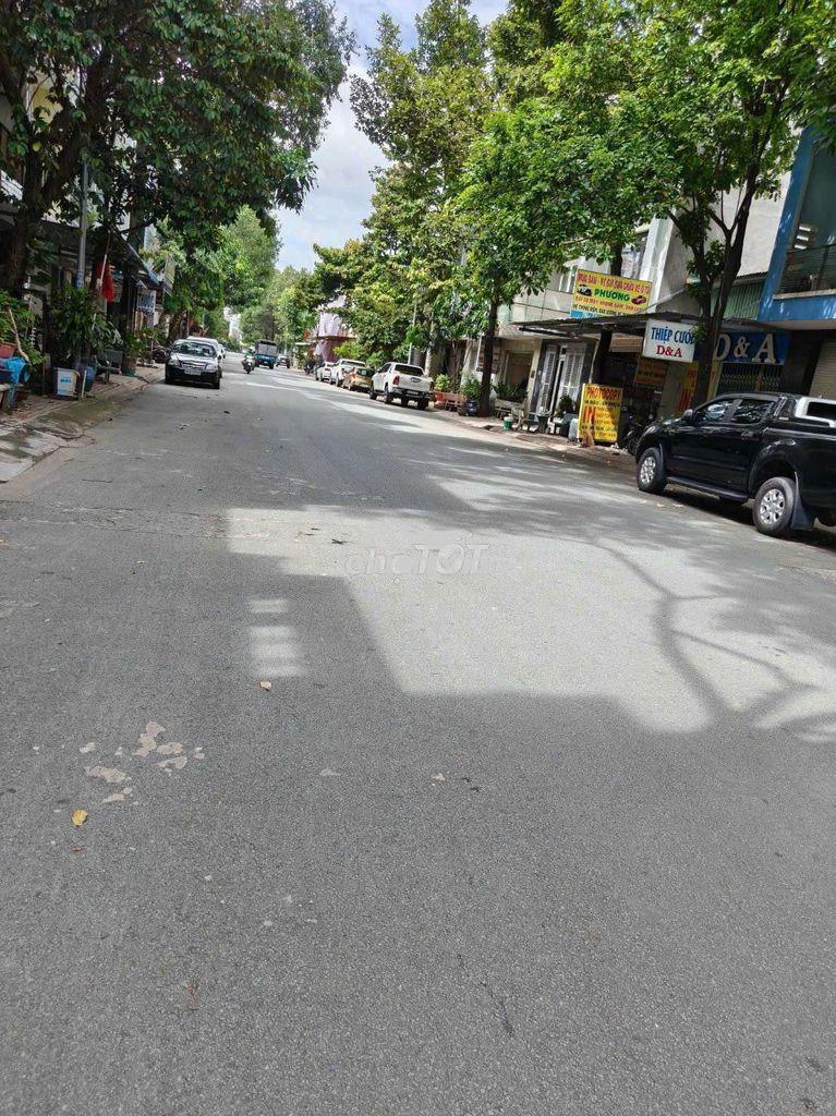 Nhà phố 2 lầu trệt kdc toa xe lý thường kiệt, phường dĩ an, bình dương