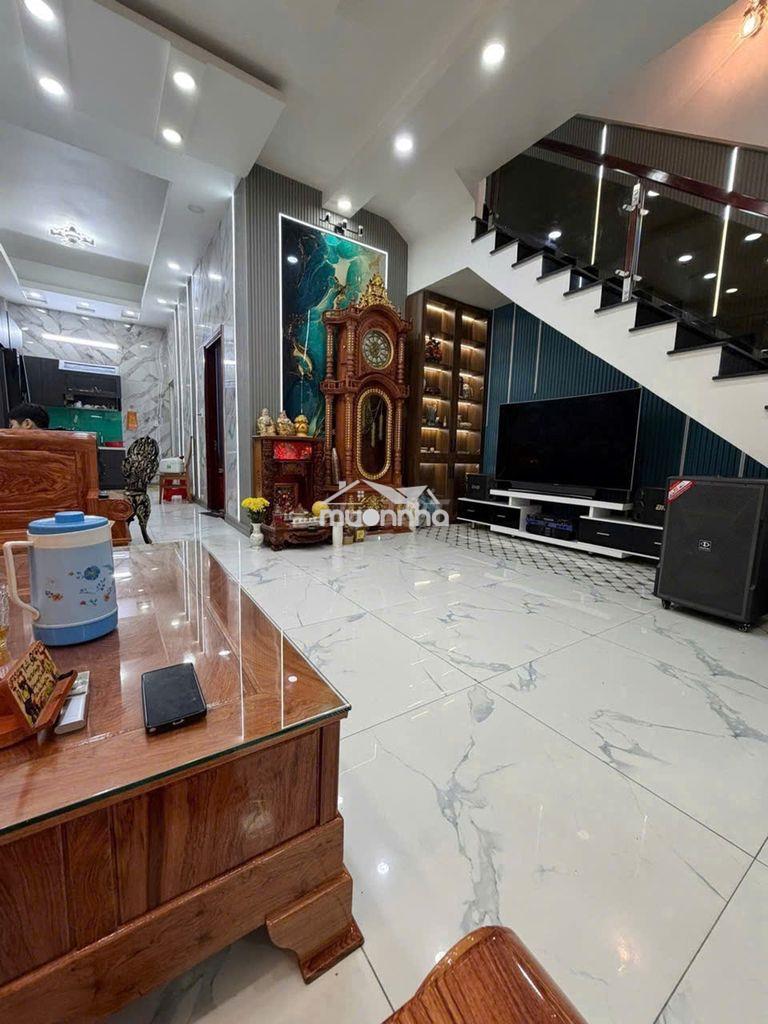 Hẻm xe hơi 4m - nội thất cao cấp :