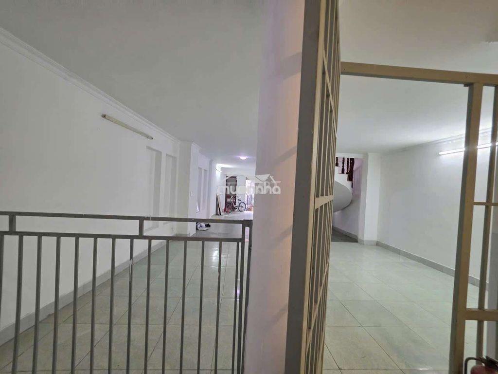 💥Cho thuê tầng trệt - 4 x 20m : 9,5tr 💥
🏡 nguyễn kiệm, phú nhuận
● - Ảnh 2