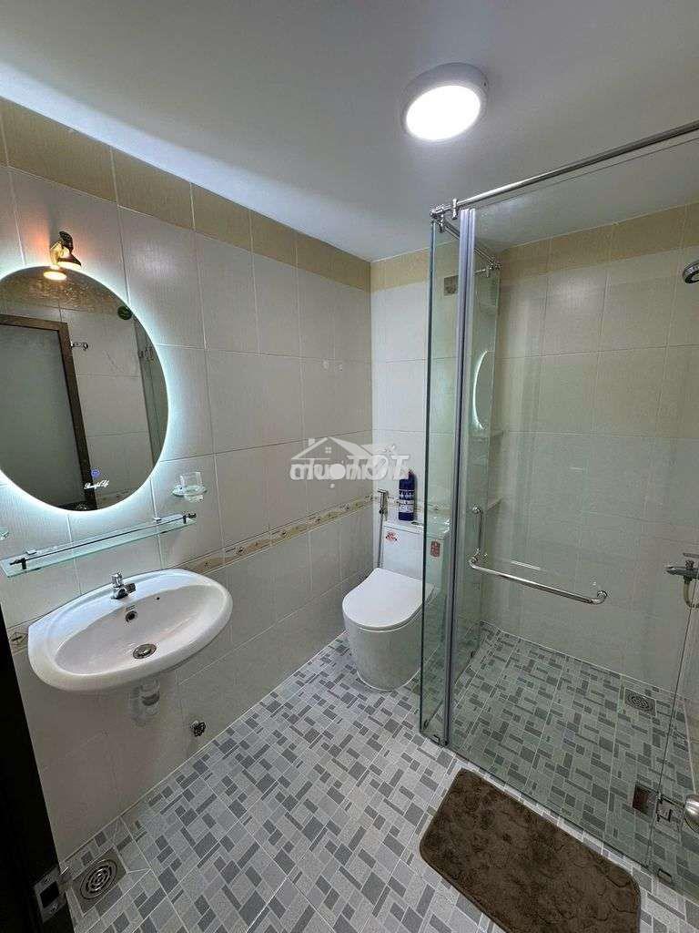 Nhà 1 trệt 2 lầu sân thượng 3,5x12m 5 phòng hẻm đường hồ thị kỷ - Ảnh 4