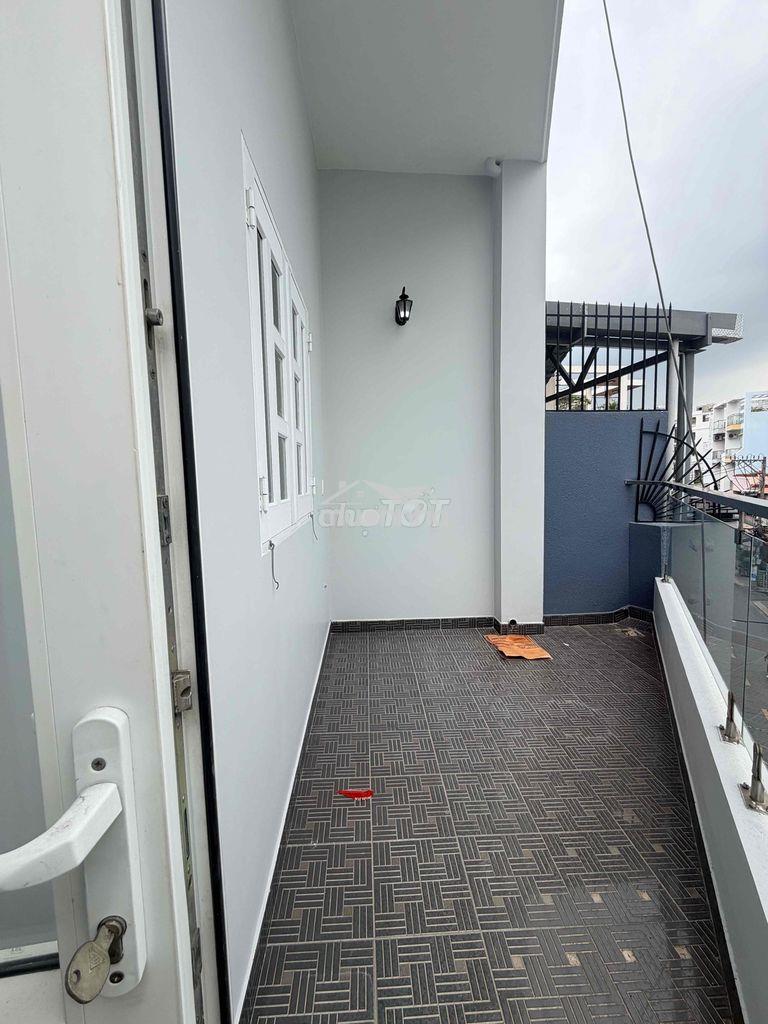 Căn hộ ban công 40m2 mới 100% thang máy máy giặt riêng - Ảnh 2
