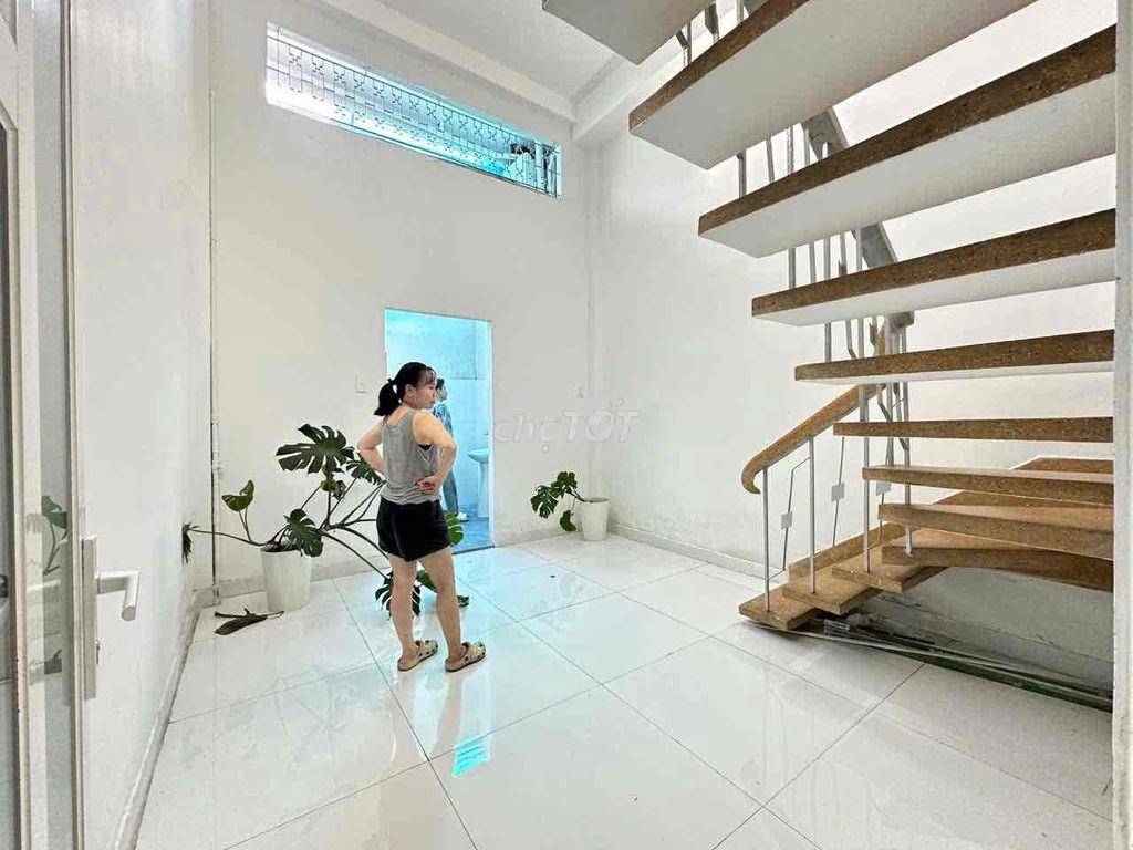 Cho thuê nhà âu cơ 4x30m – mặt bằng rộng, nhiều phòng – 27tr/tháng - Ảnh 2