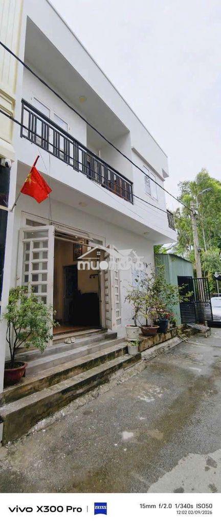 Cho thuê nhà dt rộng 11x12m gần sông mát mẻ, kế bên vạn phúc, gần ql13