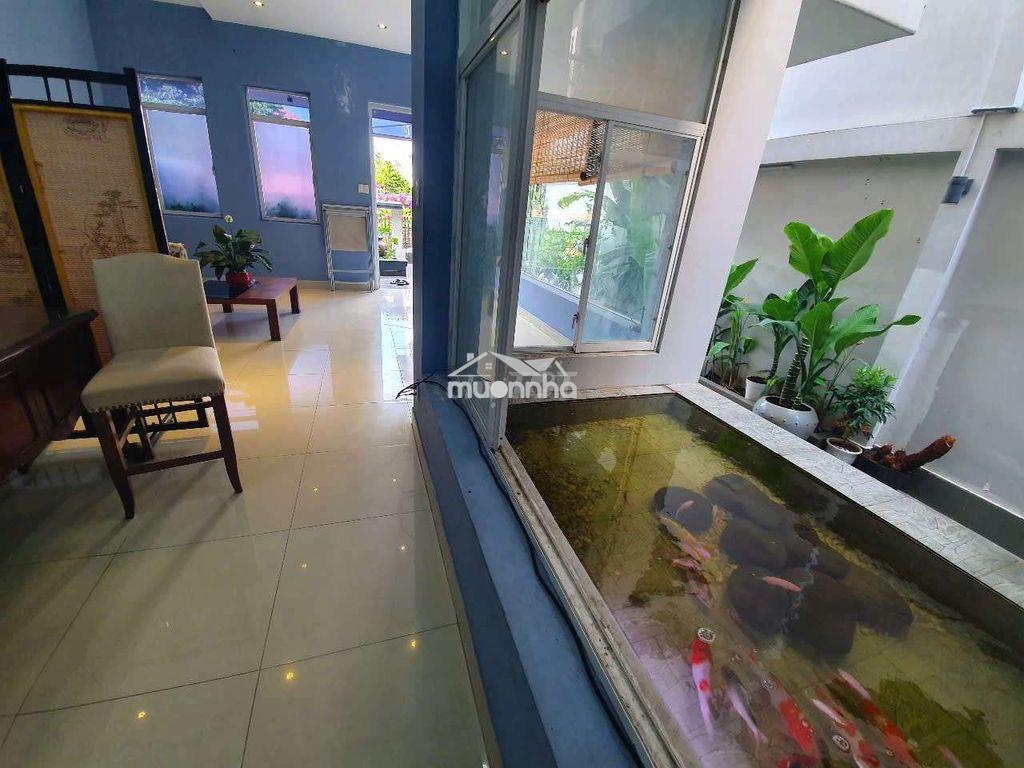 Cho thuê tầng trệt 250m2 trong villa sân vườn q7 - 3
