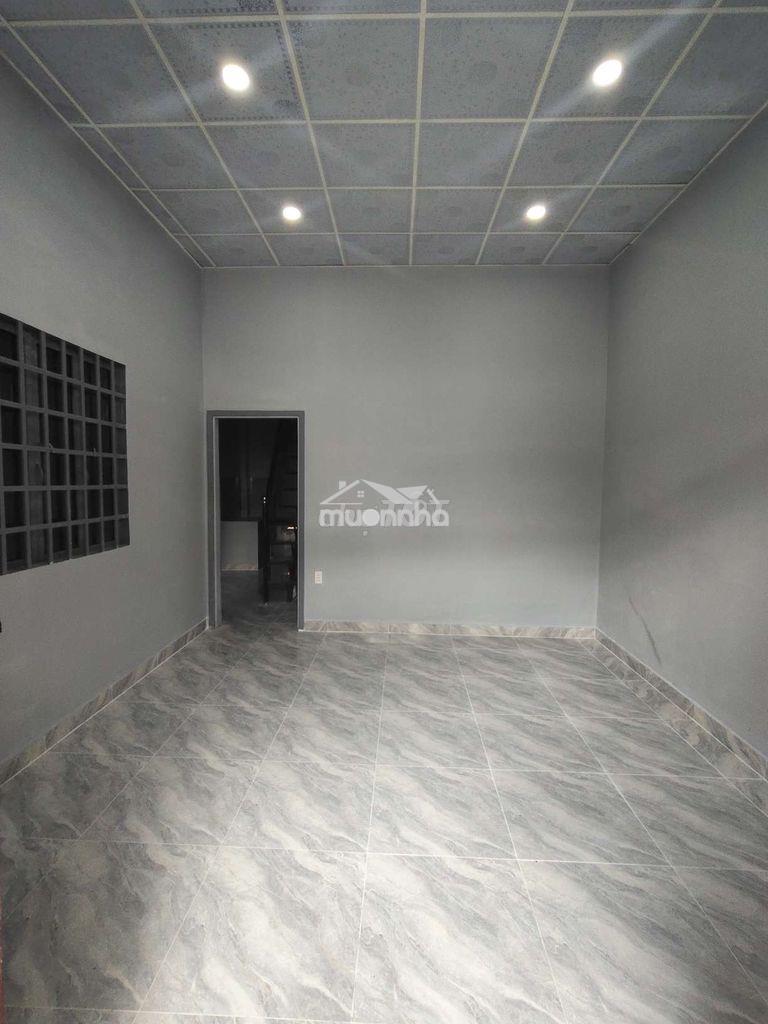 Nhà mới sơn sửa đẹp, hẻm tải, sẵn 2pn. gần làng đại học - Ảnh 2