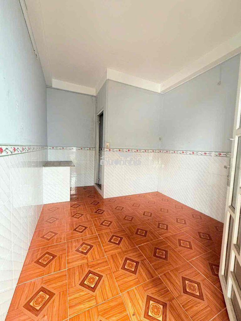 Cho thuê nhà góc 2 mặt tiền thạnh xuân gần chợ minh phát quận 12 - 2