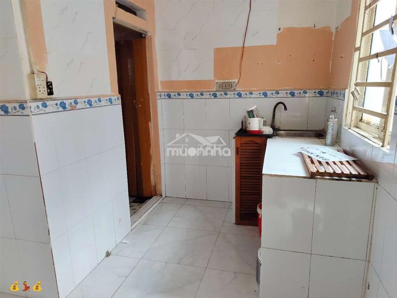 Nhà thuê sát chợ đầu mối hóc môn