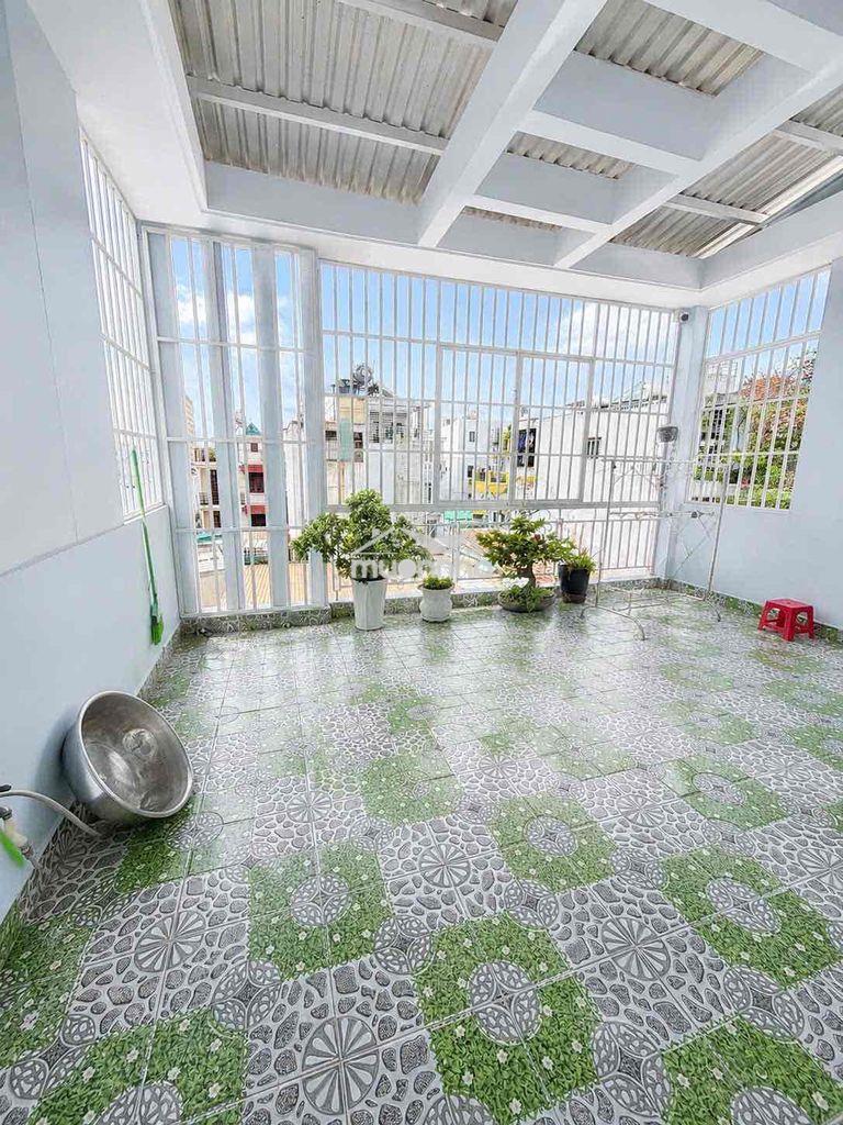 Nhà mới đẹp ngang khủng p.4 q8