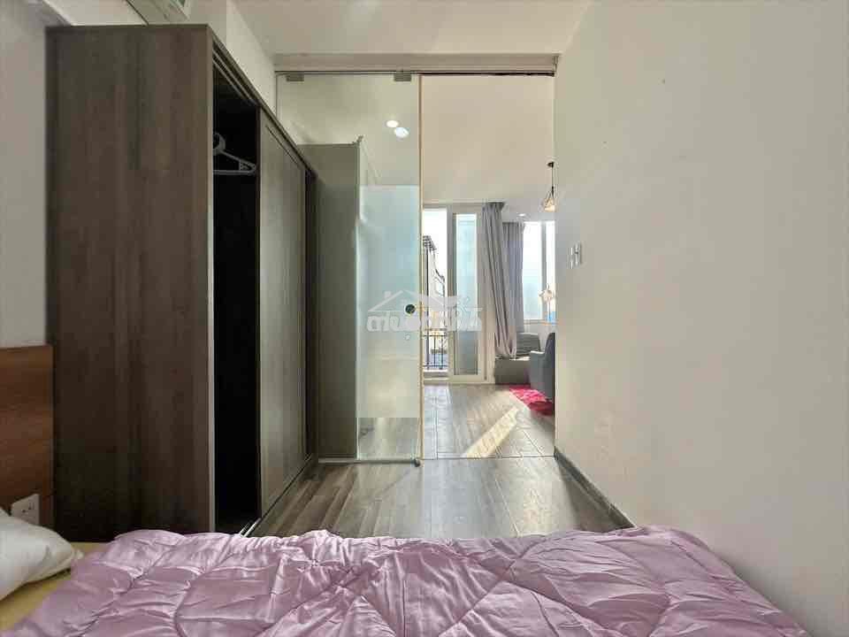 1pn ngay lê văn sỹ - tone trắng nhẹ nhàng - bancong ngập nắng - Ảnh 2
