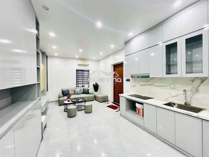 Cho thuê tập thể tầng 3lạc trung 120m2 3 ngủ full đồ mới