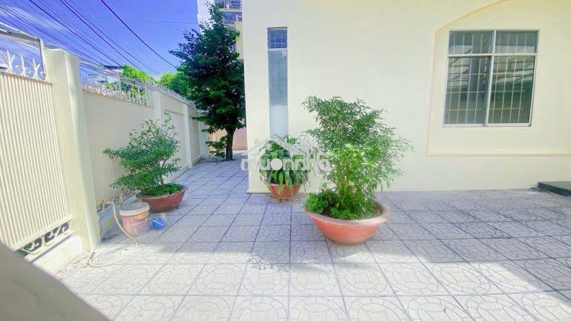 Cho thuê biệt thự ngang 22m đường 30/4 tiện văn phòng 25 triệu - 3