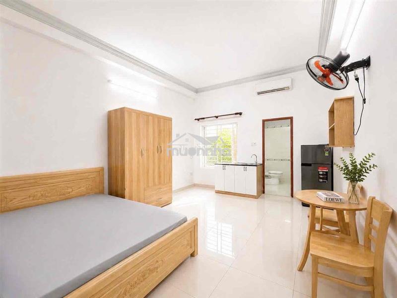 Cho thuê phòng trọ studio cửa sổ trời rộng ngay lotte cộng hoà giá rẻ
