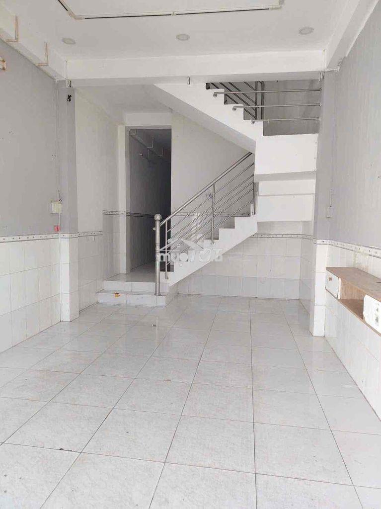 🏠 Nhà cho thuê khu c phạm hùng hẻm 3 gác tới nhà 👉 gần chợ gần nhà t