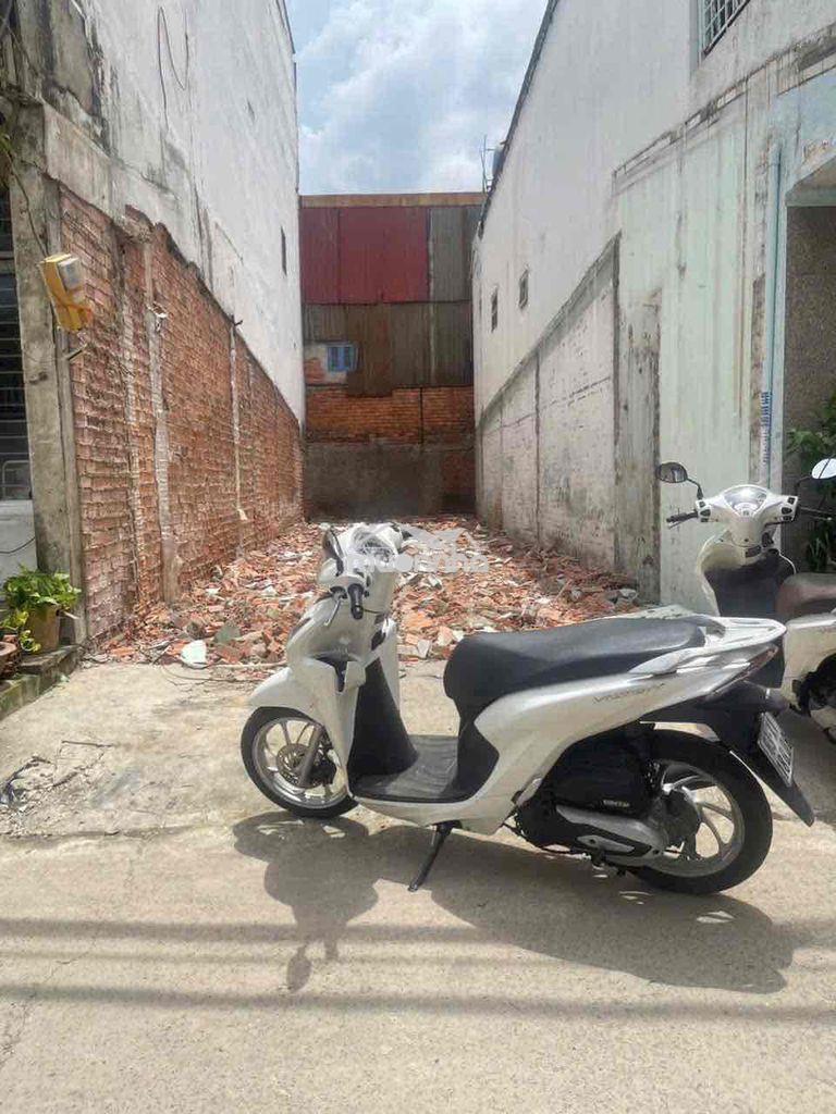Bán đất 879/20/8 đường hương lộ 2