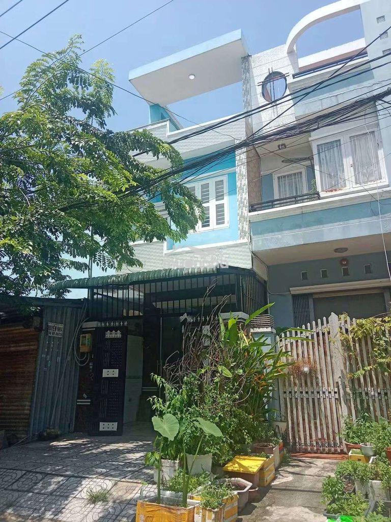 Nhà nguyên căn trệt 2 lầu 4.5x25m, mặt đường nhựa, gần tô ký-ngã 3 bầu
