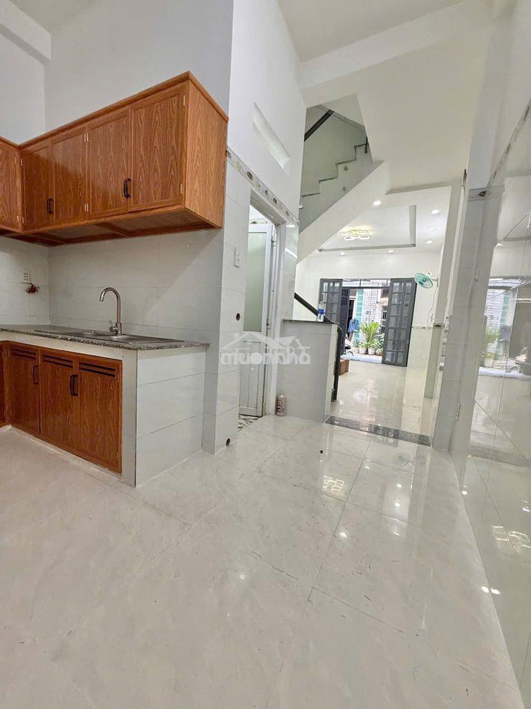 Bán nhà ngay trường đại học công thương. nhà 3 tầng 4 phòng ngủ.  - Ảnh 3