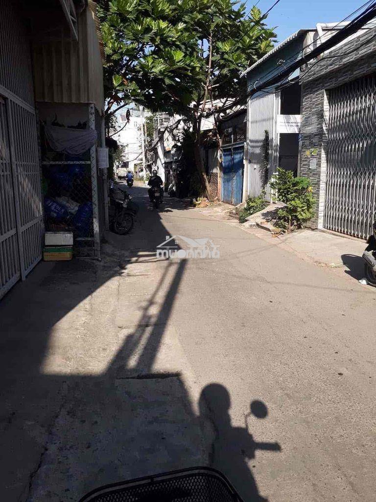 Cần cố nhà gấp