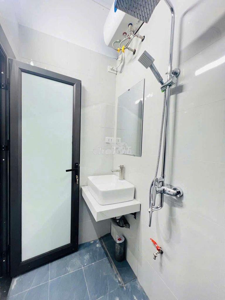 Cho thuê tập thể tầng 3lạc trung 120m2 3 ngủ full đồ mới - Ảnh 3