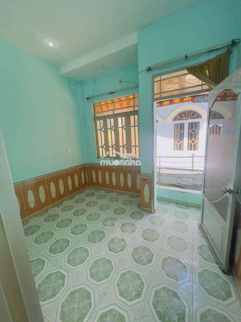 Cho thuê nhà đúc 1.5 tấm hẻm 80 đường số 3 p9 gv 3 phòng ngủ 2wc 6,5tr