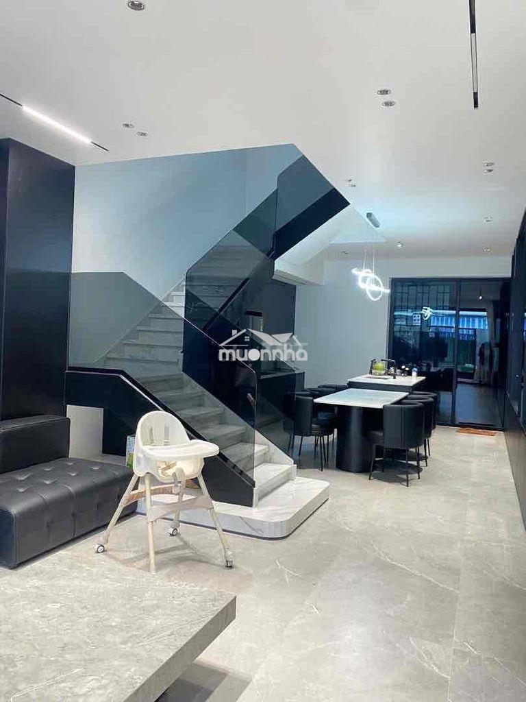 Nhà 3 tầng mặt tiền full nội thất gần biển hoà minh chỉ 12tr