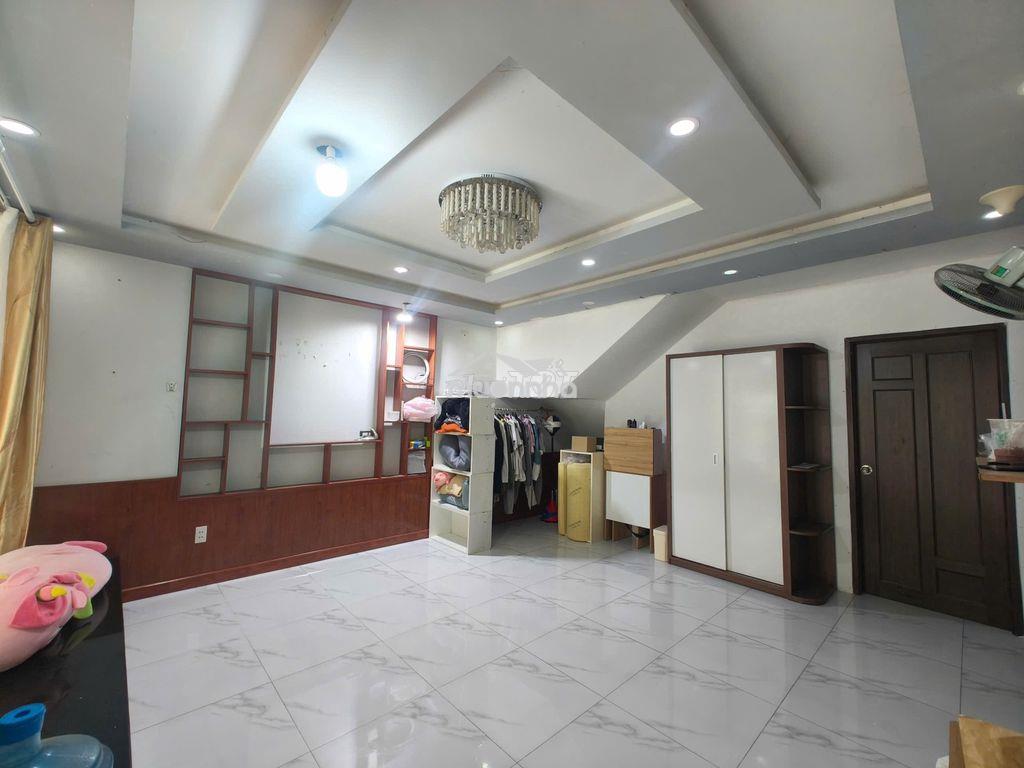 Cho thuê tầng trệt thích hợp làm văn phòng hoặc ở đều ok - Ảnh 2