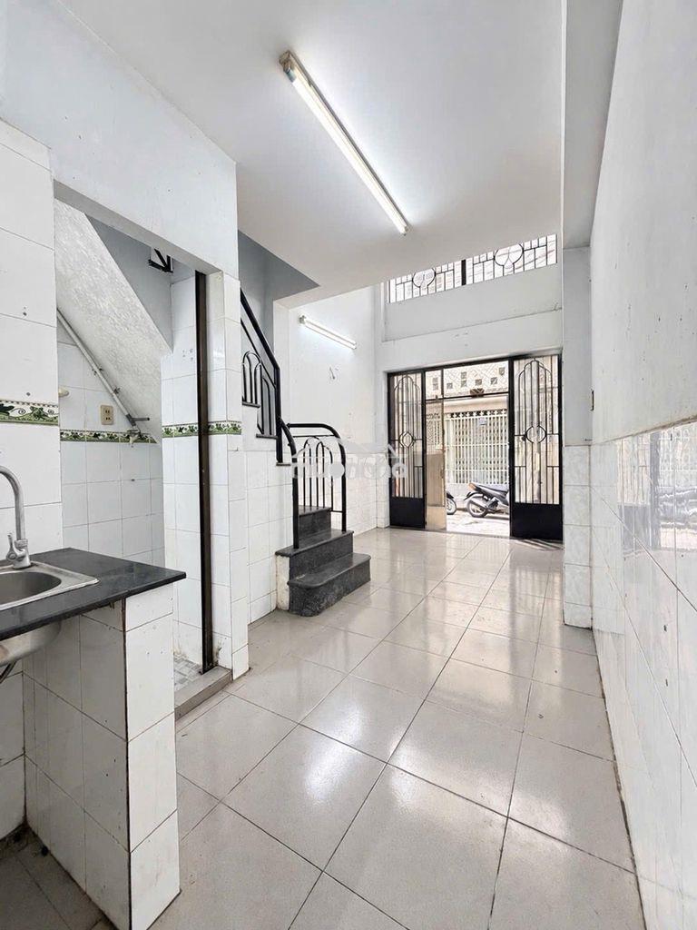 Nhà trần bình trọng, khu ẩm thực hồ thị kỷ hẻm 4m thuận tiện di chuyển - Ảnh 4