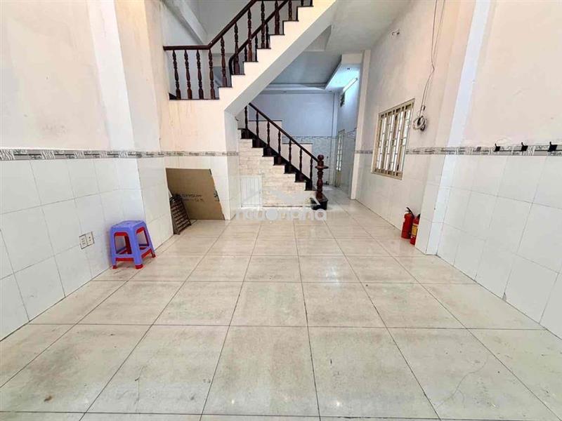 42m2- 3 tầng btct- 4pn 3wc- lô góc 3 mặt hẻm không lộ giới- gần mặt ti