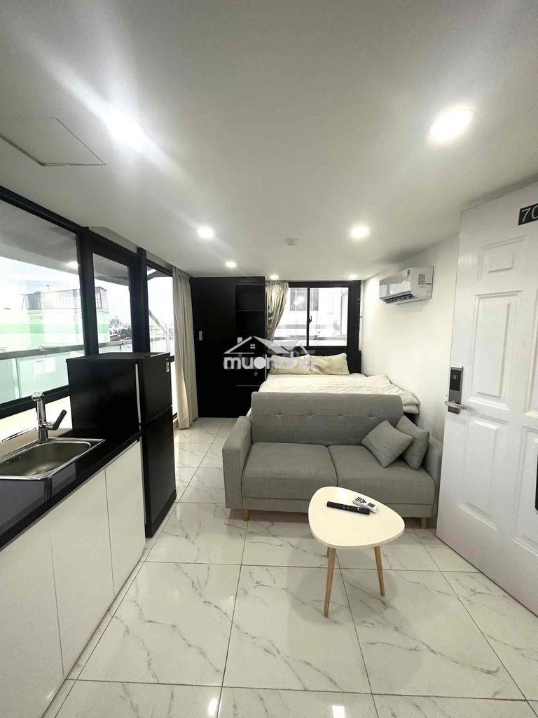 Cho thuê căn hộ full nt có bancol ngay hồ con rùa, công trường dân chu