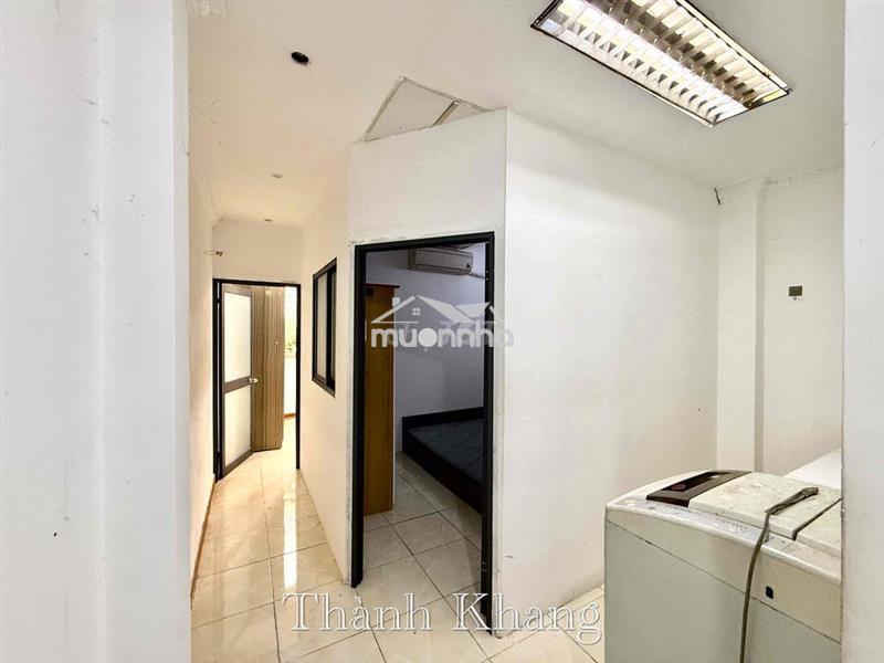 Cho thuê căn hộ 2pn cửa sổ full nt rộng 50m2 ngay nhà hát hoà bình