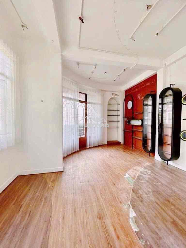 Cho thuê nhà hẻm xe tải lê văn sỹ, quận 3 - Ảnh 4