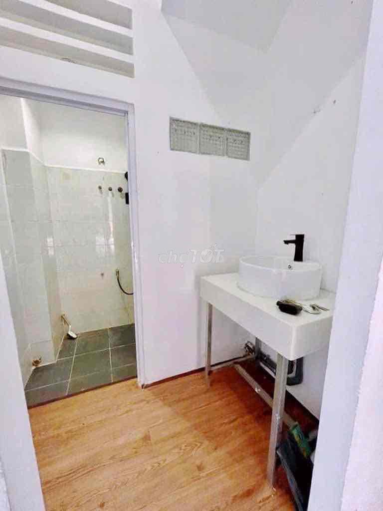 Cho thuê nhà hẻm xe tải lê văn sỹ, quận 3 - Ảnh 3