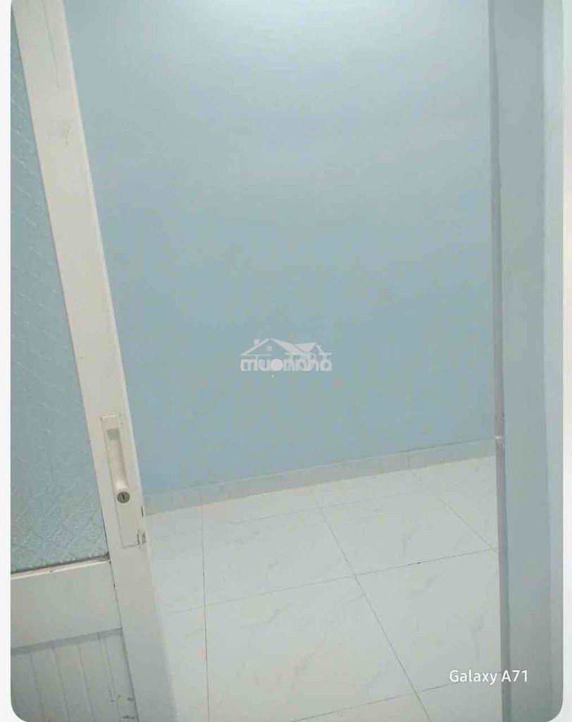 Nhà (mới) cho thuê giá 4tr5 nguyên căn/ có sân trc / gần chợ nhơn đức - Ảnh 3
