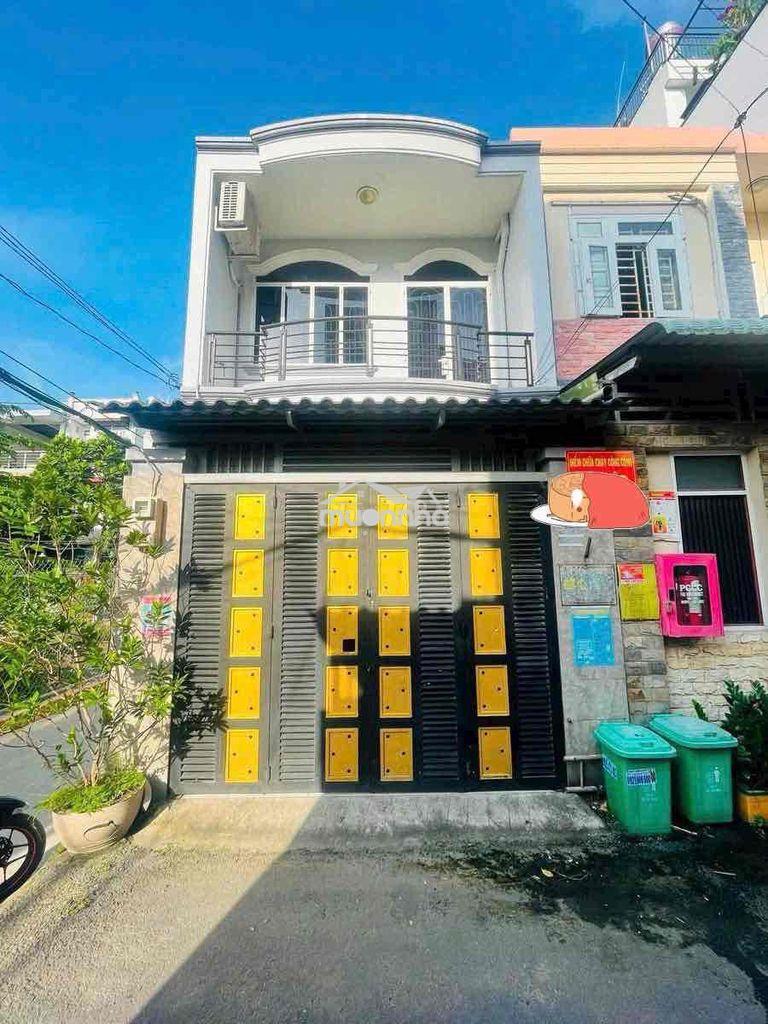 Nhà 4m x 13m góc 2 mặt tiền hẻm thông xe hơi– 1/ ngắn đường thới an 19